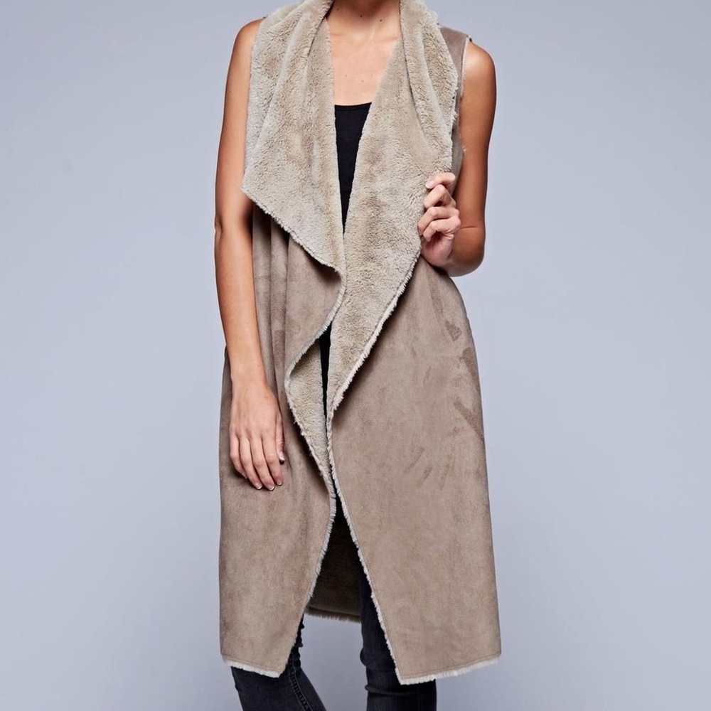 Lovestitch Elsa Vest